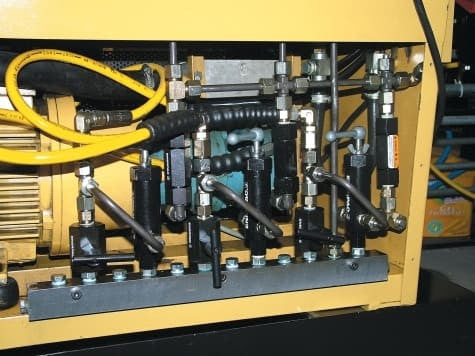 V-8F Needle Valve
