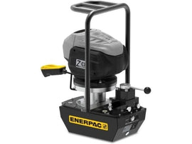 ZC3908JE Cordless Pump, VM43LPS, 8L, 82V B&S Battery, 230V Charger